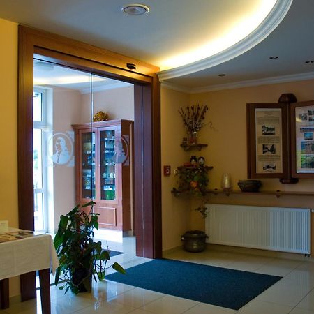 Komorni Hurka Hotel Cheb Ngoại thất bức ảnh